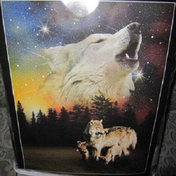 New Starry Sky Howling Wolves Family Wolf Cub Fleece Throw Gift Blanket SOFT NIP - Picture 2 of 3